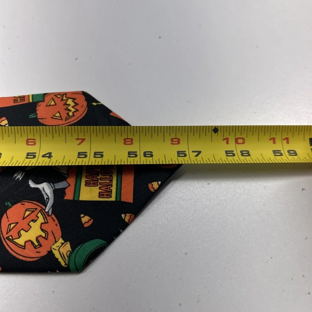 Vintage 1996 Looney Tunes Mania Halloween Tie Bugs Bunny Taz Warner‎ Bros